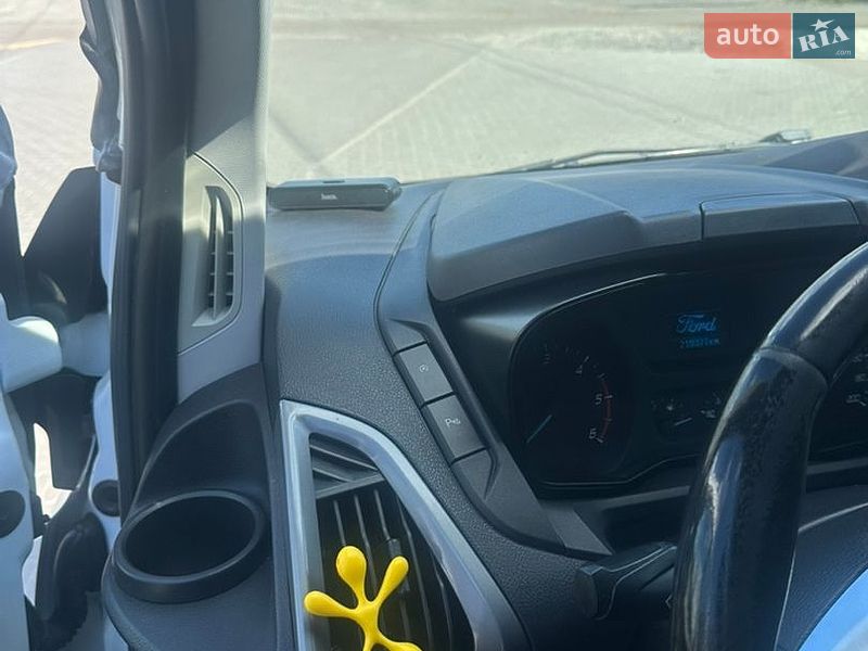 Вантажний фургон Ford Transit Custom 2016 в Києві