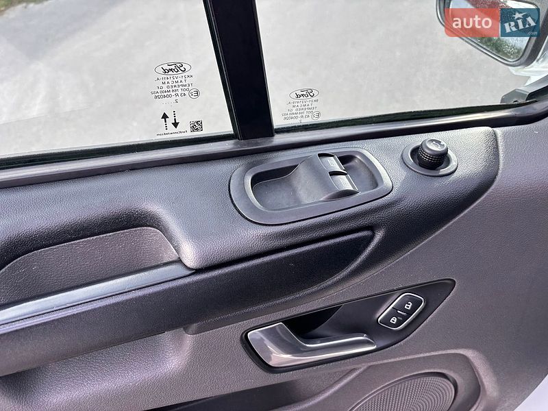 Грузовой фургон Ford Transit Custom 2022 в Киеве