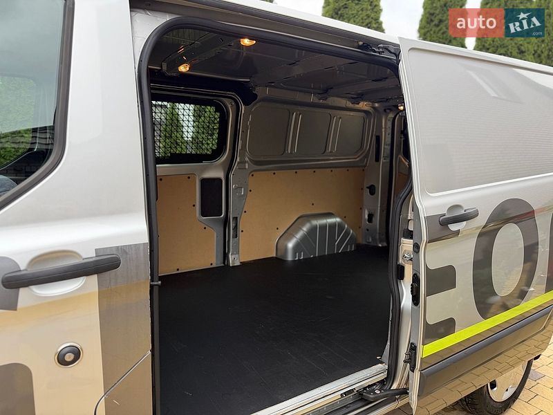 Грузовой фургон Ford Transit Custom 2022 в Радивилове