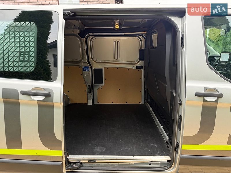Грузовой фургон Ford Transit Custom 2022 в Радивилове