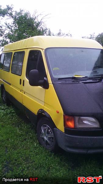 Автобусы Ford Transit