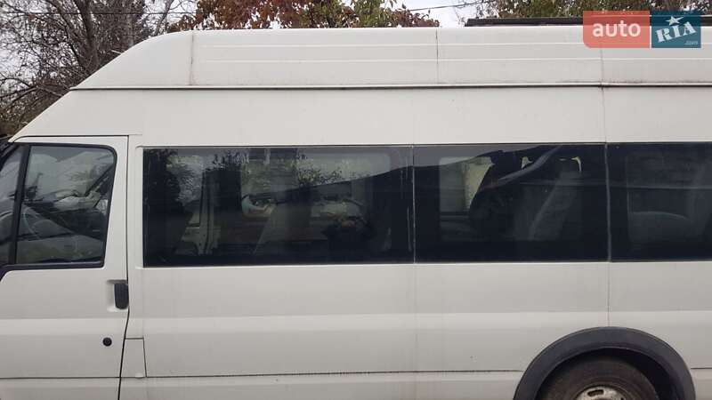 Микроавтобус Ford Transit 2000 в Днепре фото 5 Микроавтобус Ford Transit 2000 в Днепре