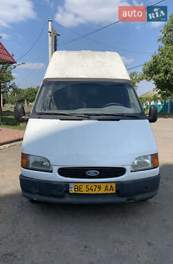 Ford Transit 2000