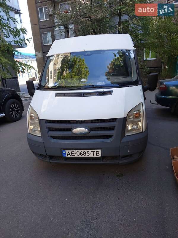Автобуси Ford Transit