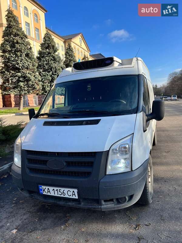 Грузовики Ford Transit
