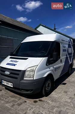 Ford Transit  2010