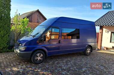 Ford Transit  2005
