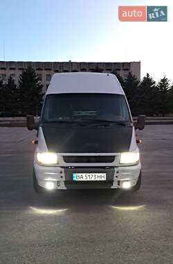 Ford Transit  2002