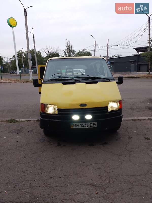 Універсал Ford Transit