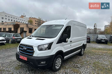 Ford Transit  2023