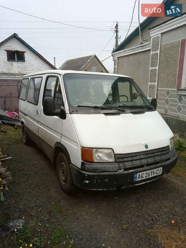 Пікап Ford Transit