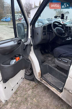 Ford Transit 2005