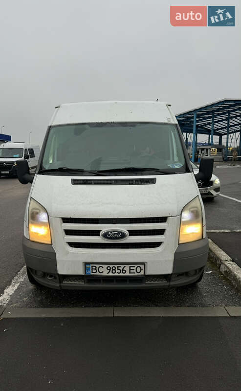Вантажний фургон Ford Transit
