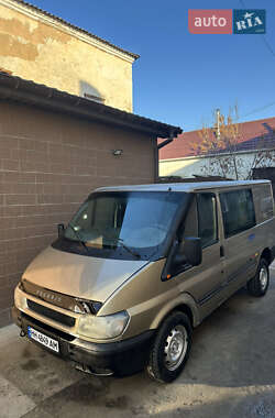Ford Transit  2002