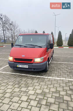 Ford Transit  2004