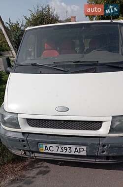 Ford Transit  2004