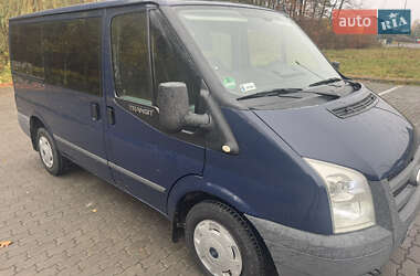 Ford Transit  2010