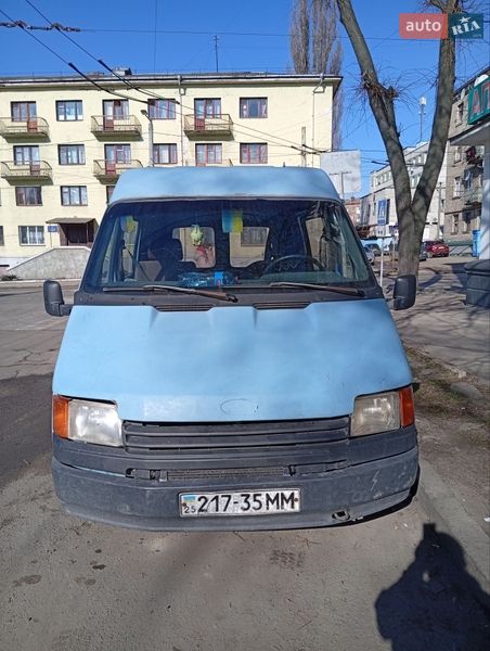 Универсал Ford Transit