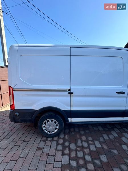 Грузовой фургон Ford Transit 2017 в Полтаве