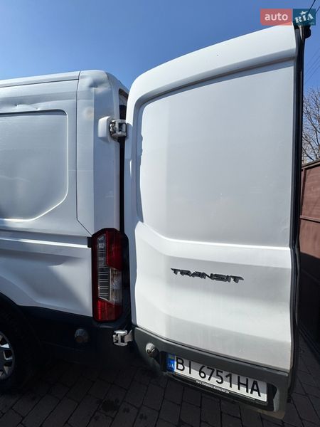 Грузовой фургон Ford Transit 2017 в Полтаве