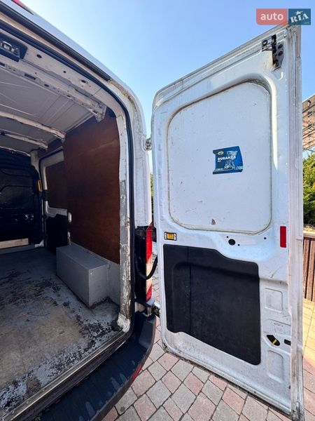 Грузовой фургон Ford Transit 2017 в Полтаве