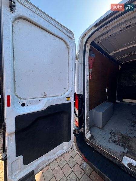 Грузовой фургон Ford Transit 2017 в Полтаве