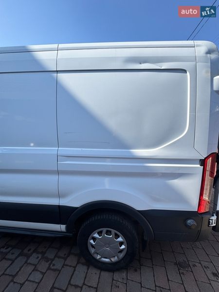 Грузовой фургон Ford Transit 2017 в Полтаве