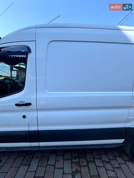 Грузовой фургон Ford Transit 2017 в Полтаве