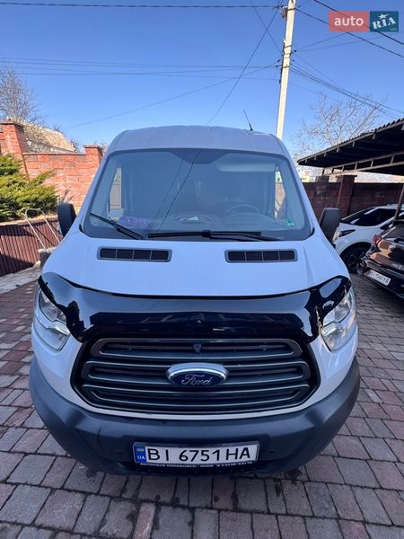 Грузовой фургон Ford Transit 2017 в Полтаве