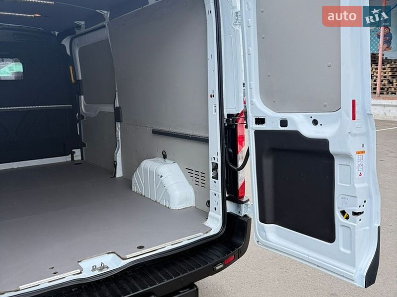 Вантажний фургон Ford Transit 2021 в Луцьку
