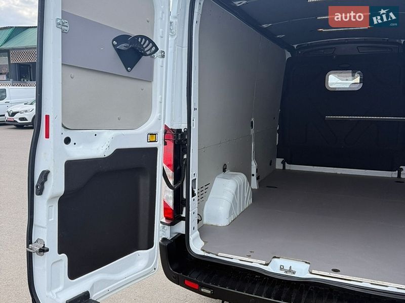 Вантажний фургон Ford Transit 2021 в Луцьку