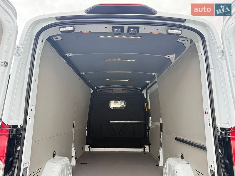 Вантажний фургон Ford Transit 2021 в Луцьку