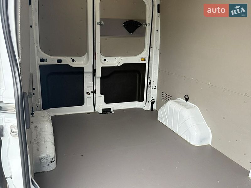 Вантажний фургон Ford Transit 2021 в Луцьку