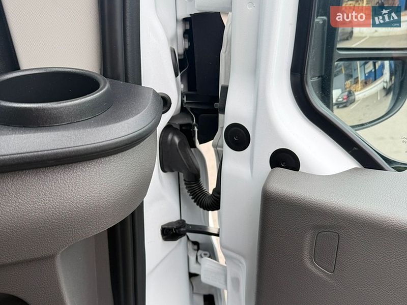 Вантажний фургон Ford Transit 2021 в Луцьку