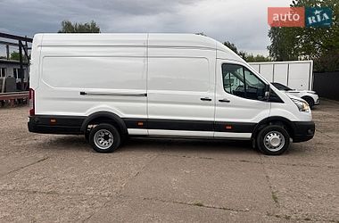 Вантажний фургон Ford Transit 2019 в Нововолинську
