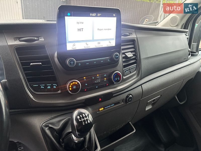 Вантажний фургон Ford Transit 2019 в Нововолинську