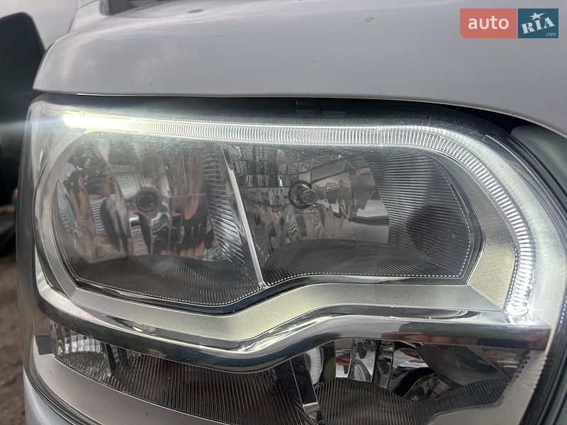 Вантажний фургон Ford Transit 2019 в Нововолинську