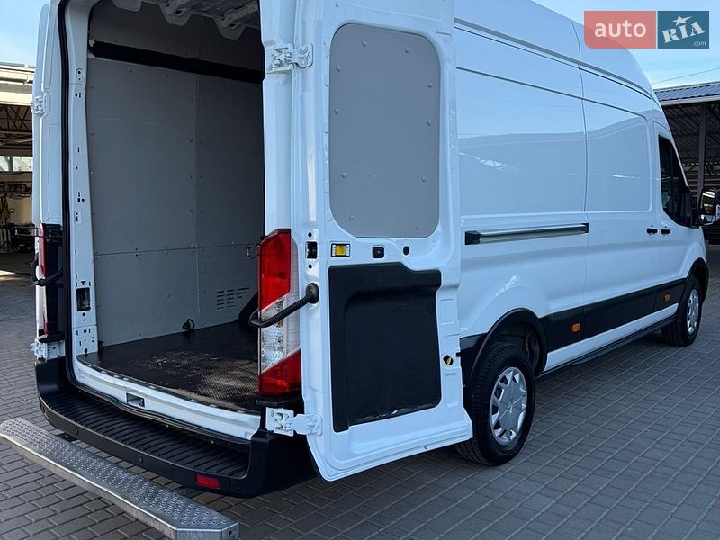 Грузовой фургон Ford Transit 2021 в Дубно
