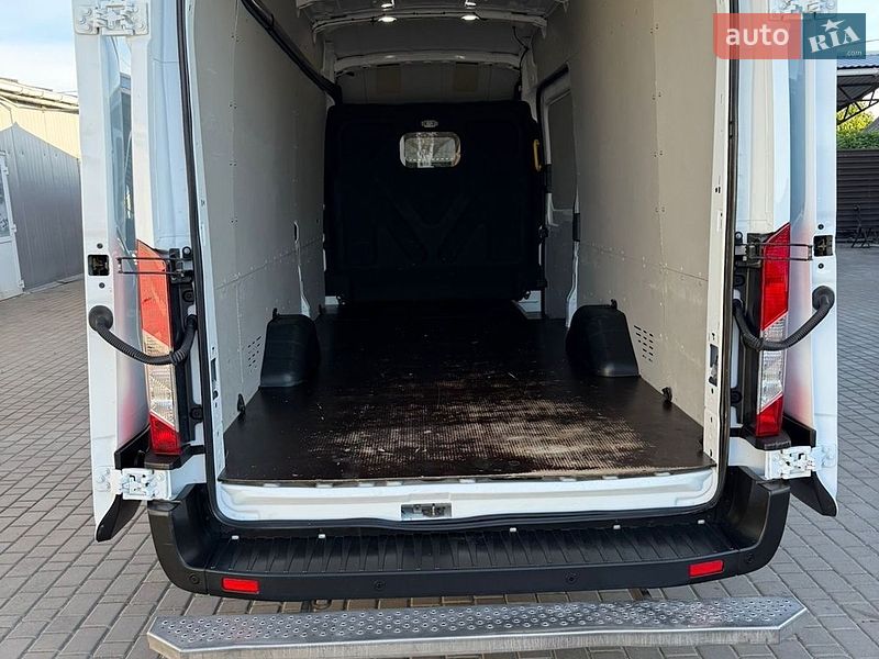 Грузовой фургон Ford Transit 2021 в Дубно