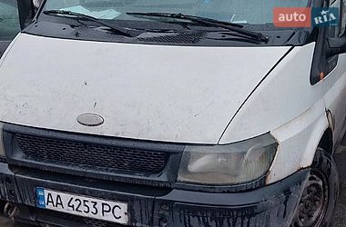 Ford Transit  2004