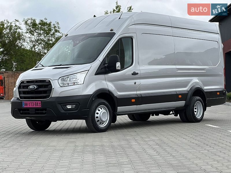 Вантажний фургон Ford Transit 2020 в Дубні