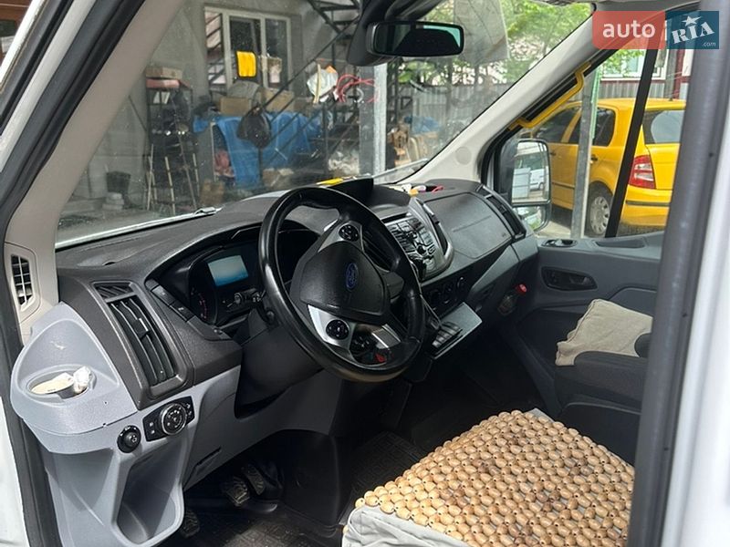 Микроавтобус Ford Transit 2016 в Межгорье