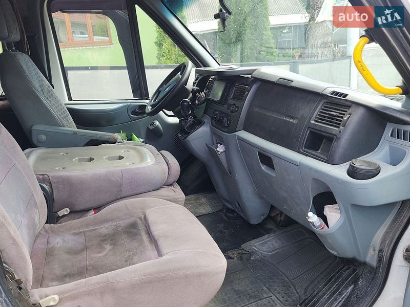 Мікровен Ford Transit 2006 в Чернівцях фото 9 Мікровен Ford Transit 2006 в Чернівцях