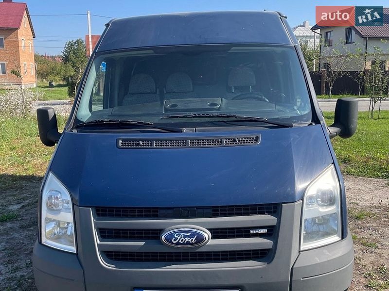 Вантажопасажирський фургон Ford Transit 2008 в Львові
