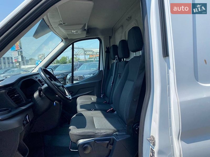 Микроавтобус грузовой (до 3,5т) Ford Transit 2019 в Львове