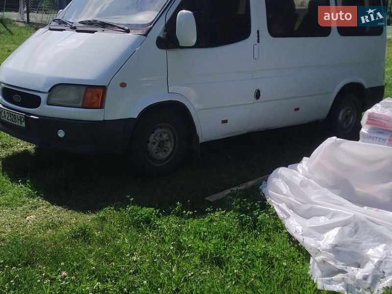 Минивэн Ford Transit 1996 в Немирове