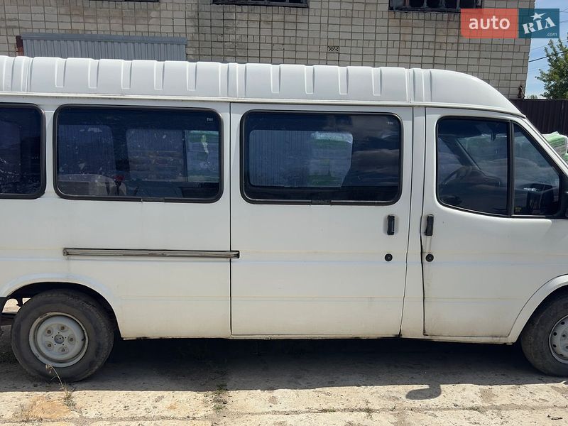 Минивэн Ford Transit 1999 в Киеве
