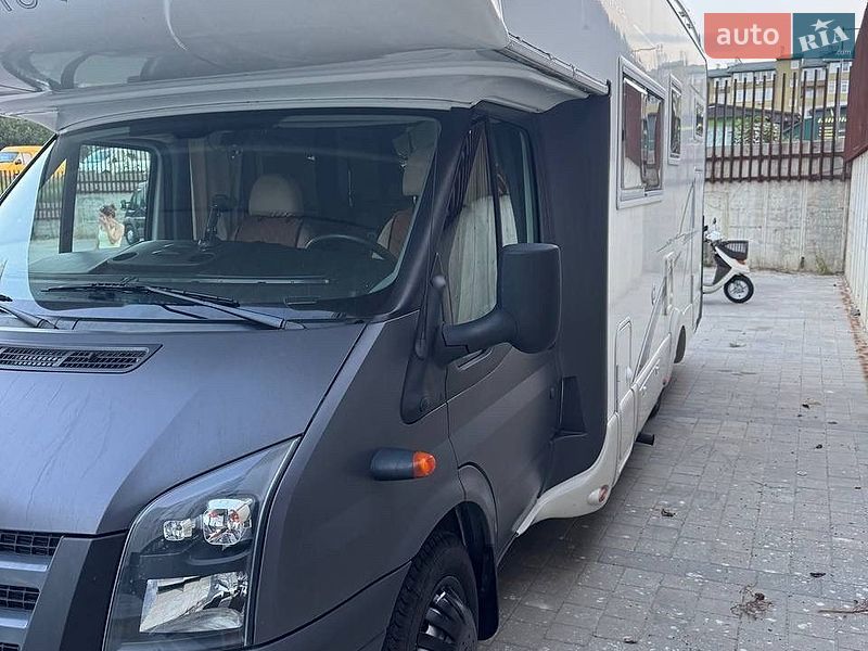 Дом на колесах Ford Transit 2011 в Ужгороде