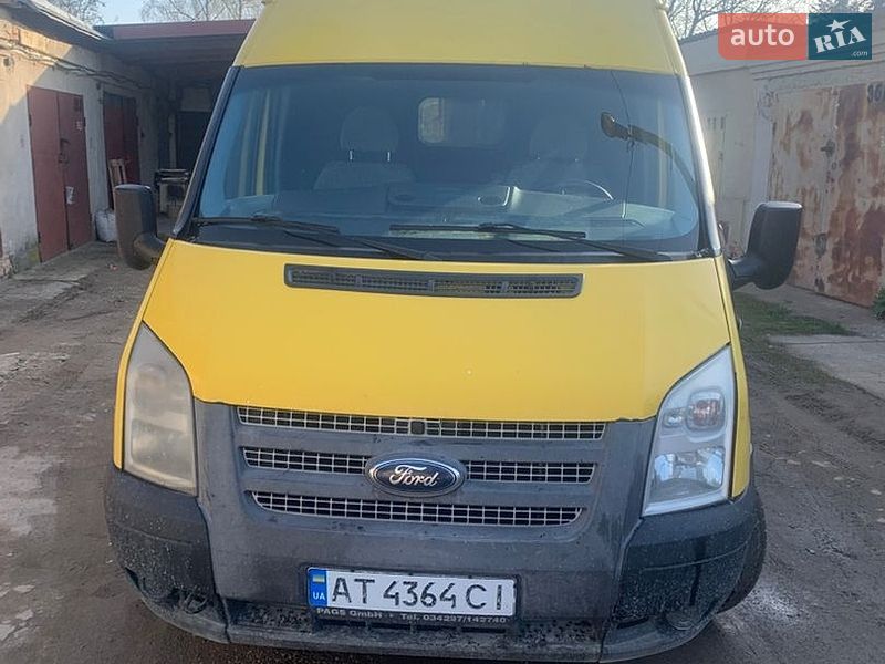 Грузовой фургон Ford Transit 2013 в Ивано-Франковске