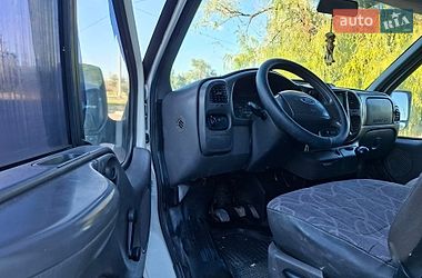 Грузовой фургон Ford Transit 2001 в Николаеве